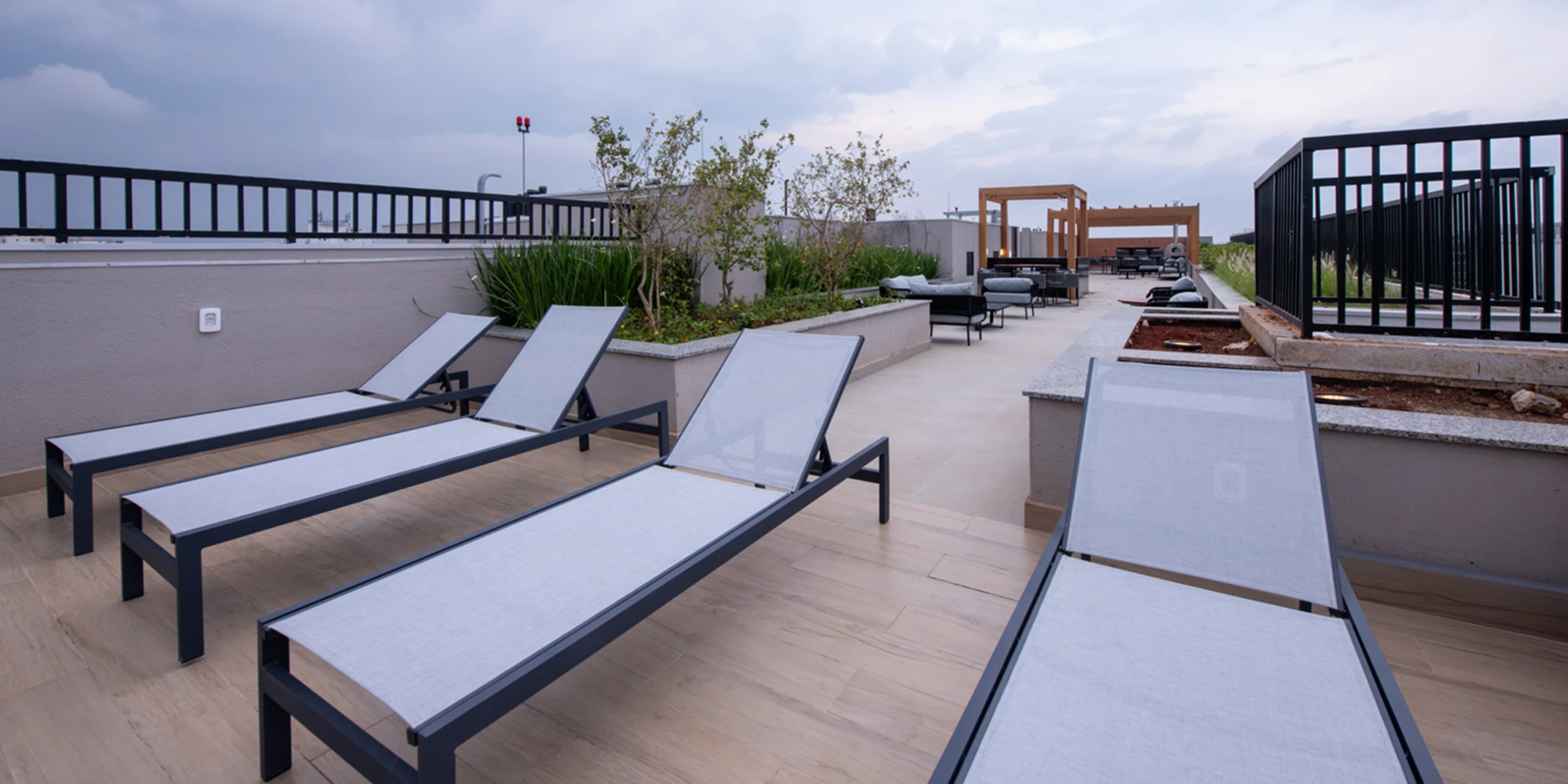 Rooftop Sky Bar