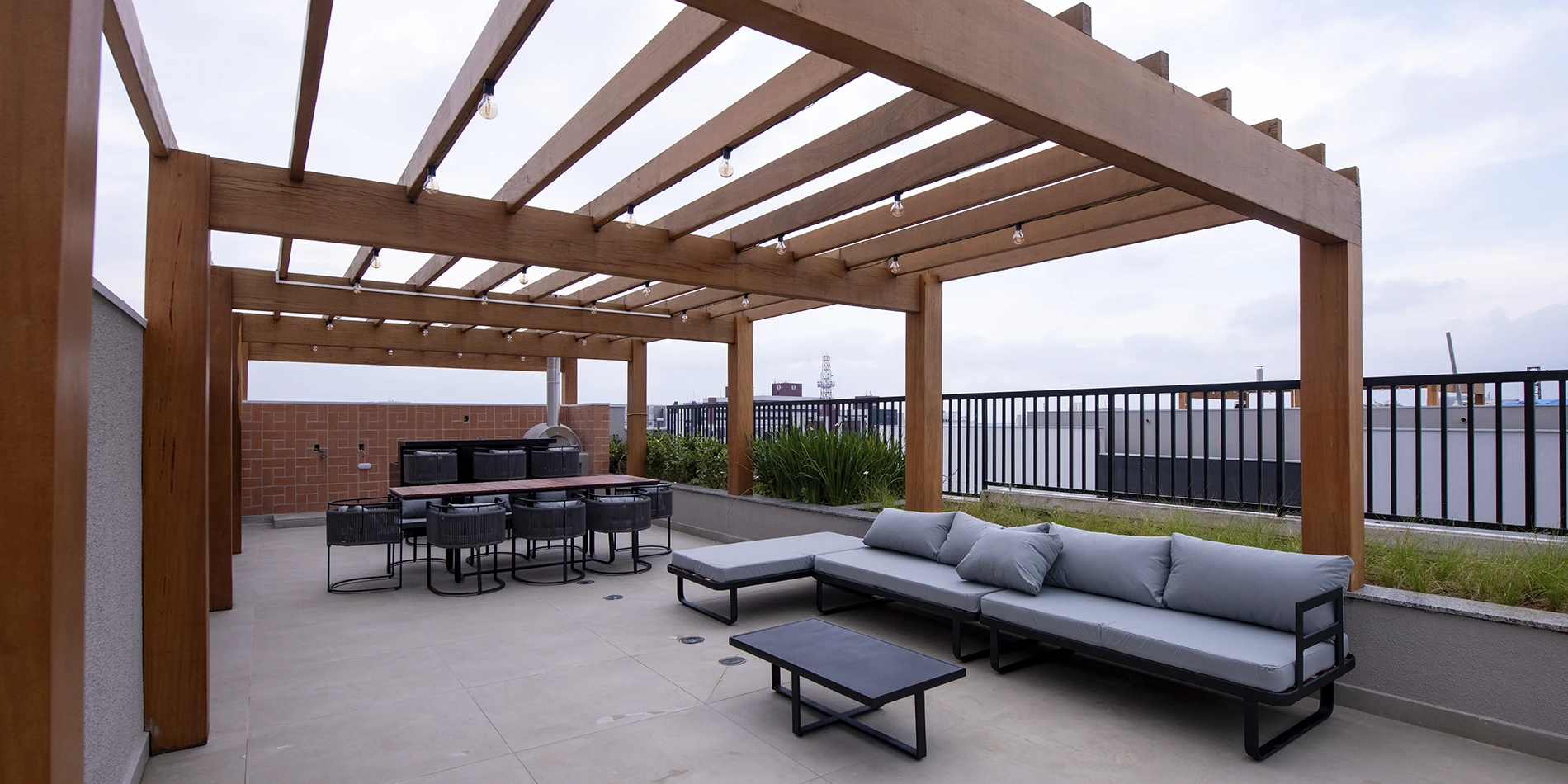 Rooftop Sky Bar